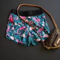 Women's V2 Athletic Shorts - La Femme Iguana