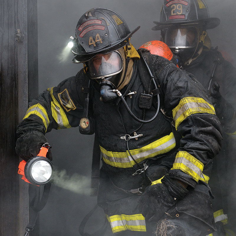 FIRE VULCAN® LED LANTERN - Image 2